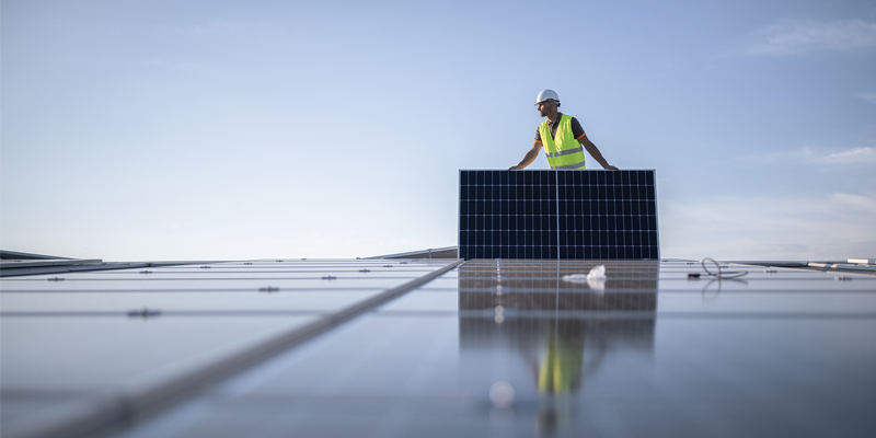 基本面出現改善 光伏行業估值存在修復契機